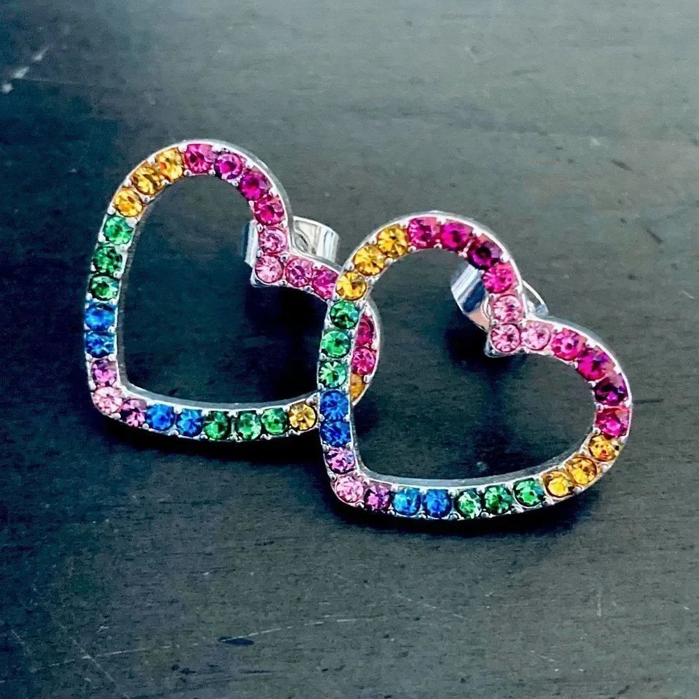 NWT Rainbow Crystal Heart Earrings